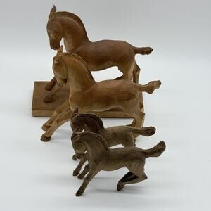 Lot of 4 Wood Hand Carved Horses Ponies Small 4.5” to 8”H Natural Light Horse